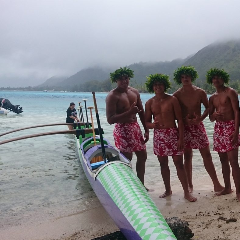 experience-vaa-spirit-tahiti-outrigger-canoe