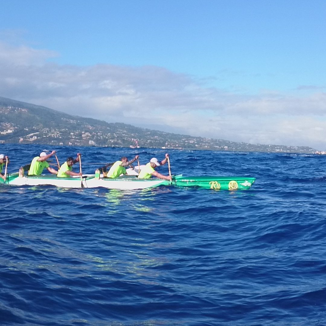 vaa-spirit-tahiti-pirogue-outrigger-canoe